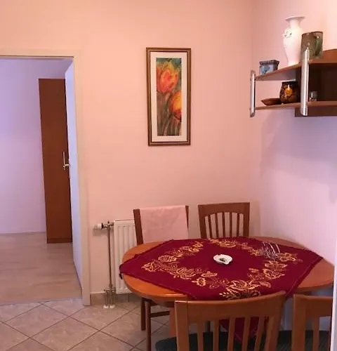 Klara Appartman * Heviz